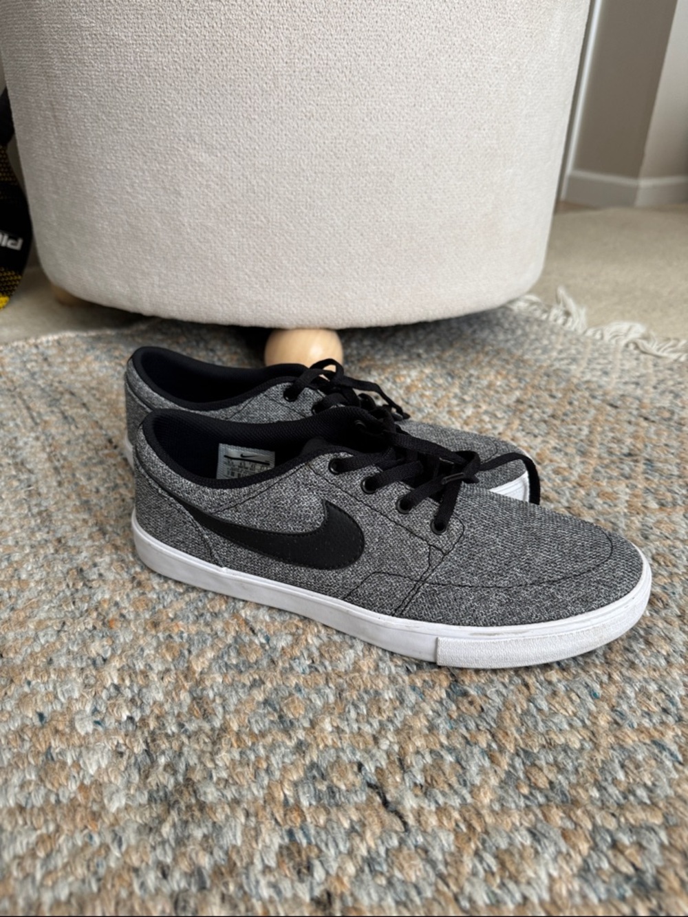 Nike sb portmore Sneakers with Black Swoosh